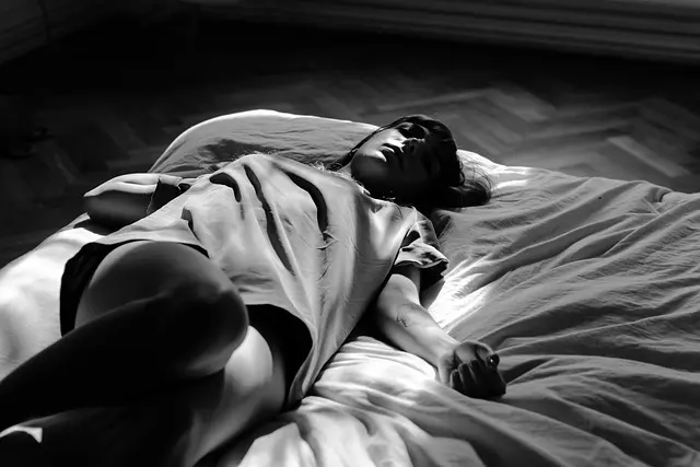 6 Techniques de Relaxation Rapide à Pratiquer Avant de Dormir