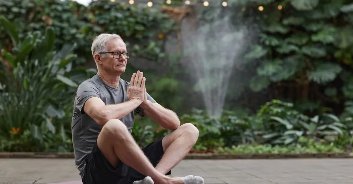5 postures de yoga express pour se relaxer où que vous soyez